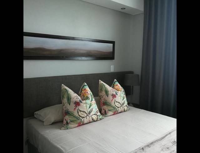 2 BEDROOM APARTMENT FOR SALE IN MENLO PARK